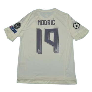 Camisa Real Madrid Home 15/16 - Versão Retrô "Modric" Nº 19