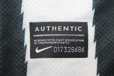 Camisa Retrô Juventus Home 10/11